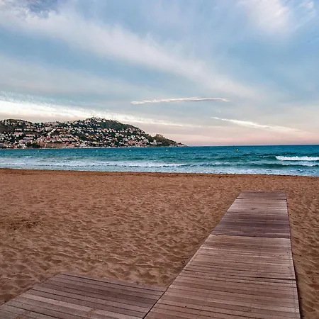 Διαμέρισμα Spacious With Terrace *