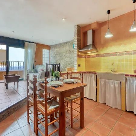 Spacious With Terrace Διαμέρισμα *