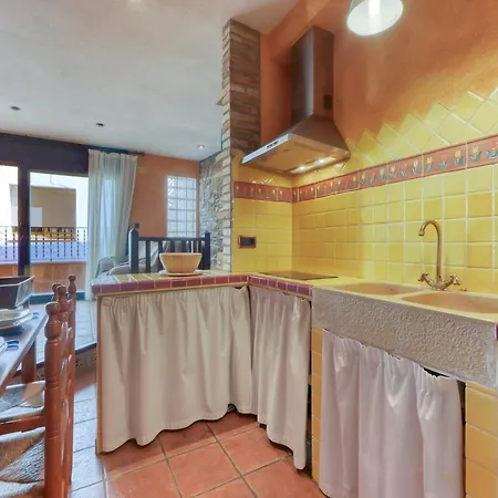 Spacious With Terrace Διαμέρισμα