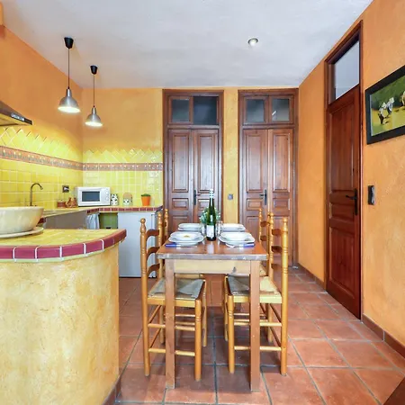 Spacious With Terrace * Rosas